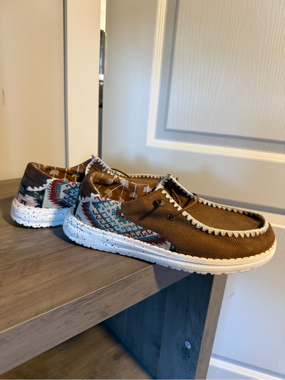 Heydude Wendy Rodeo Tan Brown Aztec Western shoe